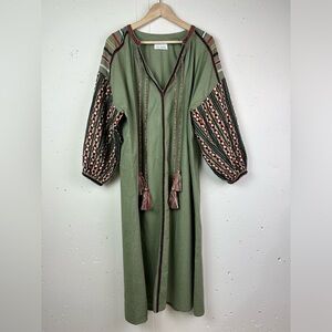 V.De. Vinster. Embroidered Balloon Sleeve Dress